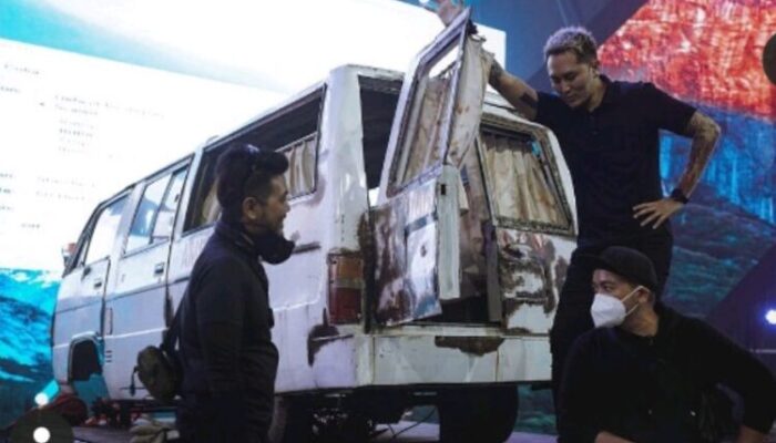 Demian Aditya Beli Mobil Ambulans Angker?