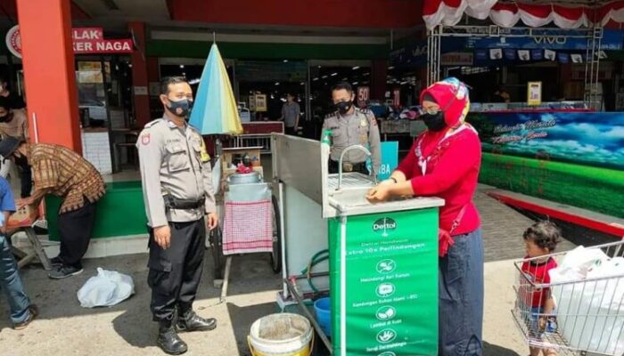 Polsek Cingambul Pantau Penyaluran Sembako BPNT