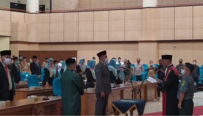 Dilantik, Apip Ipan Permadi Resmi Gantikan CNY