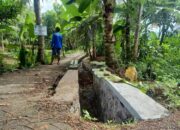 Proyek Diduga Telat Bulan di Desa Sukamukti