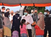 Bupati Sumedang, Tinjau Pengungsi Korban Tanah Longsor, Pasang Wifi