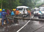 Gegara Tiang Listrik, Jalan Sukaraja Sempat Lumpuh