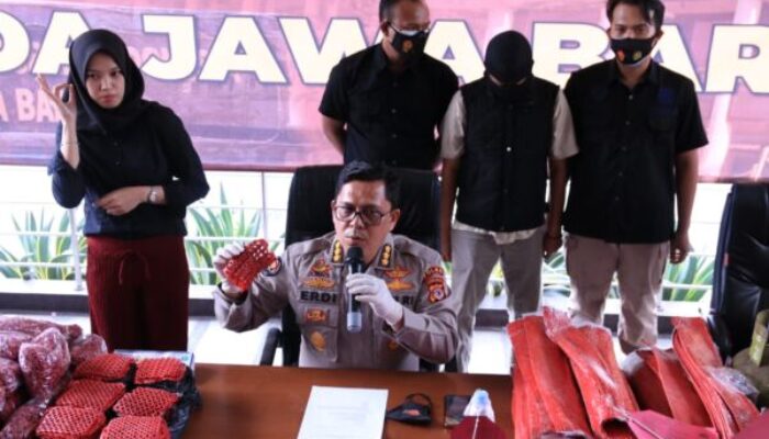 Polda Jabar Ungkap Kasus Karet Tabung Gas Elpiji Tak SNI