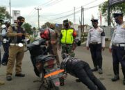 Gugus Tugas Covid-19 Kabupaten Tasik Suruh Push-up Pengendara tak Bermasker