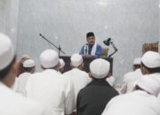 Wabup Deni Sagara, Berjamaah Salat Subuh di Pesantren Sukamanah