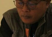 Sialan, Terasing di Rumah Sendiri