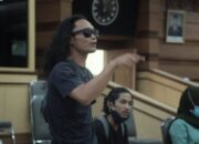 Surat Cinta Sederhana untuk Pemerintah Yang Merasa Luar Biasa