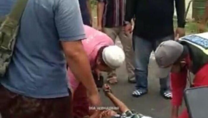 Maling Sepatu di Masjid Agung Manonjaya, Seorang Pemuda Babak Belur