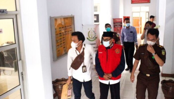 Kejari Majalengka Tahan Tersangka Korupsi PDSMU