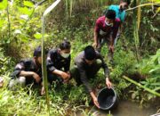Tingkatkan Ekonomi Masyarakat, IMT Bantu Bibit Pohon dan Benih Ikan