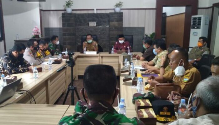 Rapat Koordinasi Gugus Tugas, Ada Bupati Ade Sugianto