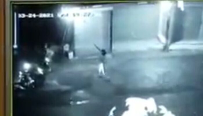 Begal vs Polisi Baku Tembak, Satu Kena di Cibalong