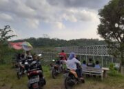 Jembatan Legendaris Cirahong Destinasi Ngabuburit Favorit