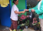 Herman Habibullah Bagi-bagi Takjil