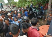 Kecelakaan di Dekat Terminal Indihiang, Supir Pickup Pengangkut Genteng Terjepit