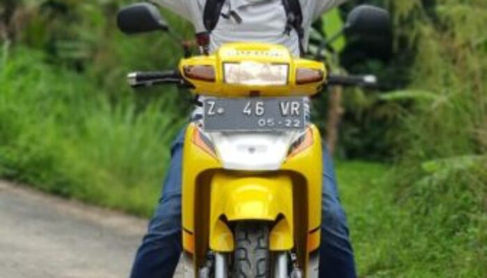 Valentino Rossi Jatuh di MotoGP Portugal, Netizen Tasik Bikin Meme