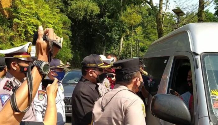 Polisi Amankan Travel Gelap di Tapal Kuda
