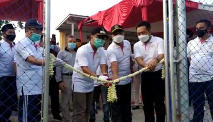 Wakil Bupati Tasik Potong Pita Peresmian Lapangan Mini Soccer Polres Tasikmalaya