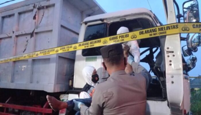 Truk Terparkir di Jalan Sewaka, Ada Mayat di Jok Supir