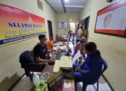 Berhasil Ambil 16 HP, Duo Emak Copet Kojengkang Dadaha Dicomot Polisi