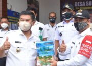 PPKM Darurat, Wabup Bagikan Sembako, Vitamin dan Obat-obatan