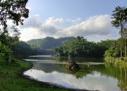 Situ Denuh, Danau di Atas Gunung Putri Yang Menakjubkan