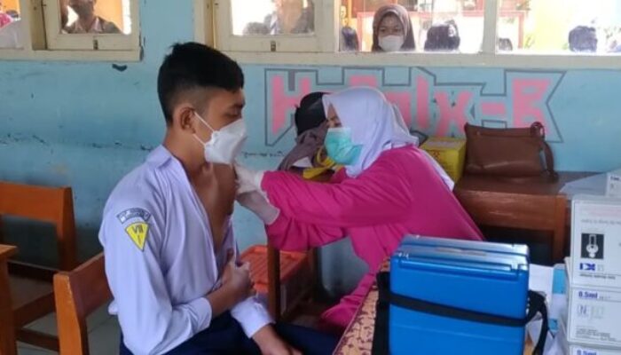 Kwarcab Pramuka Sumedang Gelar Vaksinasi Khusus Siswa SMP
