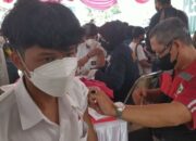 Lebih Dari 1.000 Orang Ikuti Vaksinasi di Masjid Agung Kota Tasik