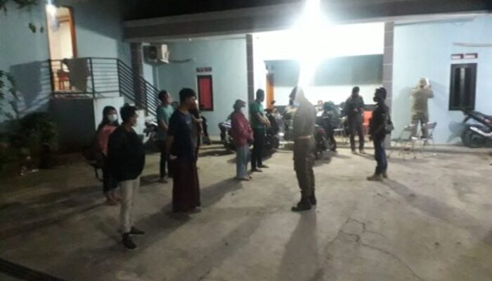 8 Pasangan Bukan Muhrim Ngamar, Digiring Satpol PP Sumedang