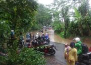 Hujan Guyur Tasela, Jalan Bantarkalong Terendam, Siswa Tak Bisa Sekolah