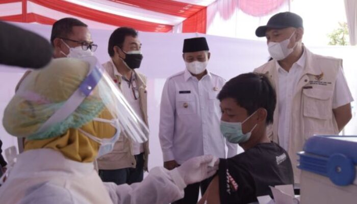 Menteri Koperasi dan UKM: Vaksinasi Dapat Mendorong Pemulihan Ekonomi Indonesia