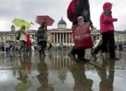 Tips Aman dan Nyaman Berlibur saat Musim Hujan