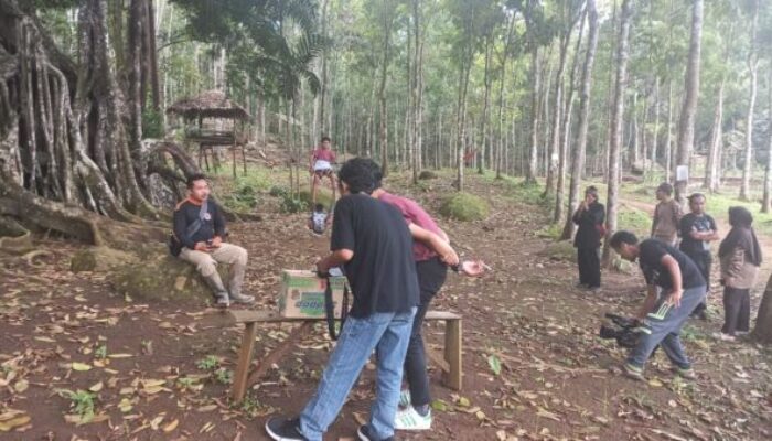 Kiara Korsi, Pohon Ratusan Tahun Menarik Wisatawan