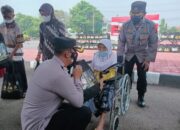 Alumni Akabri Berbagi, Lansia Warga Sumedang Diberi Sembako