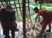 Rumah Longsor di Tamansari, Jembatan Terancam Amblas di Kawalu