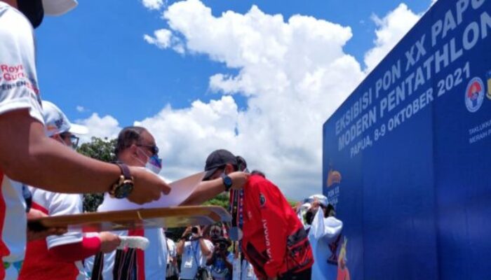 Putri Asal Cigalontang Raih Medali Emas Cabang Modern Pentathlon PON XX Papua