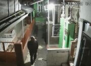 Maling Bawa Tujuh Sepatu di Jalan Rumah Sakit