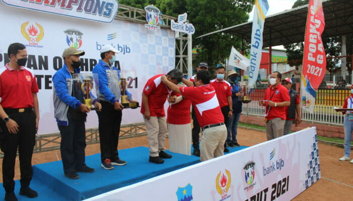 Kecamatan Tarogong Kidul Juara Umum Porkab Garut 2021