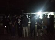 Terlalu, Remaja Pesta Miras Depan Musala