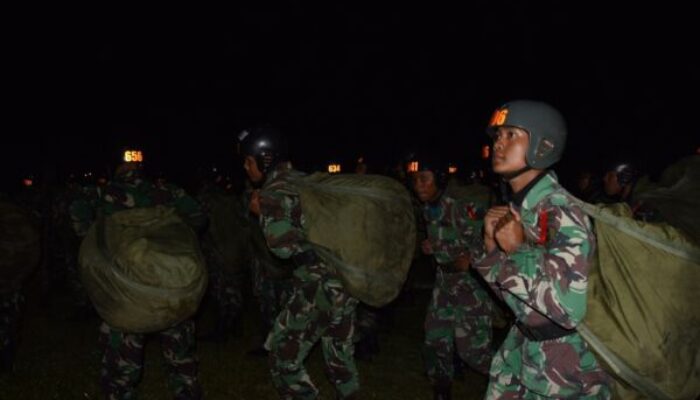 195 Siswa Susparadas Terjun Malam di Mako Lanud Sulaiman