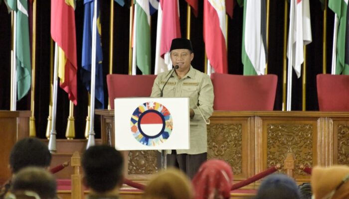 Penggiat Antikorupsi di Jabar, Terima Penghargaan Lifetime Achievement