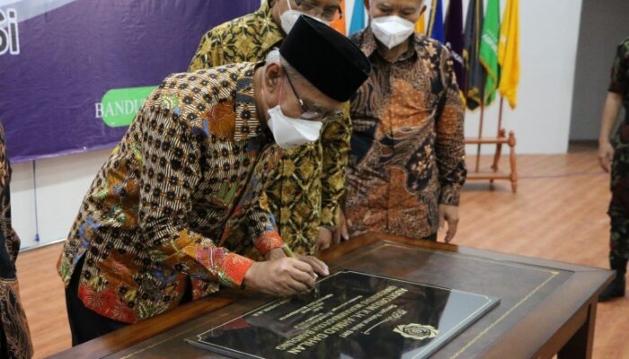 Auditorium UMBandung Bernama K. H. Ahmad Dahlan