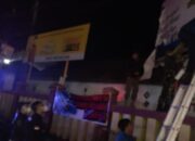 Wabup Sumedang Bongkar Reklame Miras di Tanjungsari