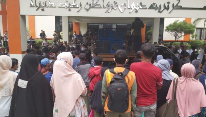 Amdal Penambangan Batu Gunung Pangajar Dipertanyakan