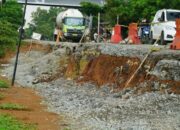 Dua Ruas Jalan Rusak di Karawang dan Purwakarta, Segera Diperbaiki