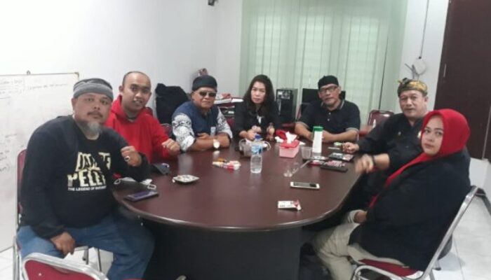 Arteria Dahlan Minta Maaf, Kasus Terus Bergulir