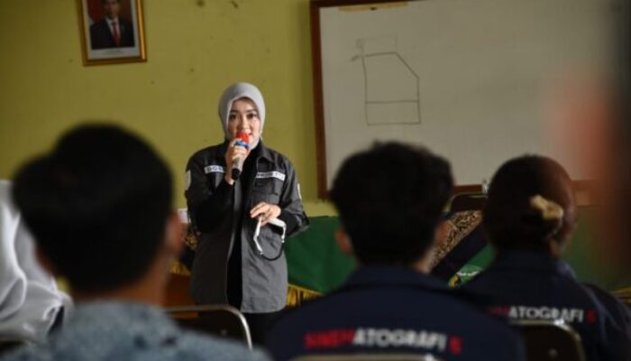 Atalia Dorong Siswa SMAN 5 Kota Bandung Berkarya Melalui Gawai