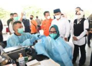 Sentra Satu Juta Vaksin Digelar BPBD dan HIPMI Jabar