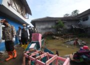 Terdampak Banjir Bandang di Kampung Tugu Dicek Gubernur Jabar