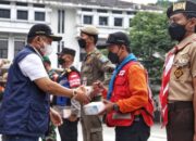 BNPB dan Pemkot Bandung Bagikan Masker